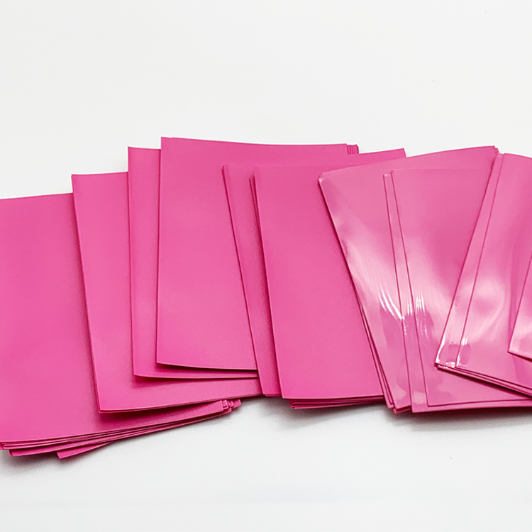 Lenayuyu 600pcs PROTECTOR Card Sleeves Pink 66mm*91mm Glossy